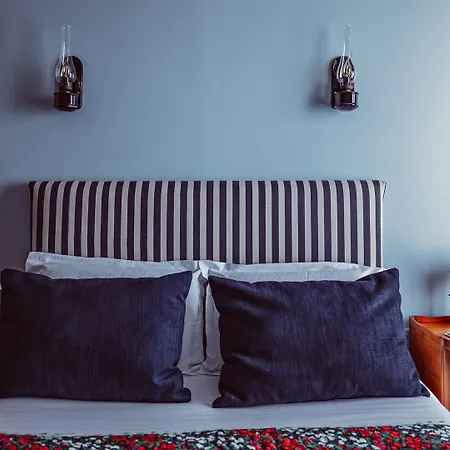 Hotel Maison Saintonge 4*