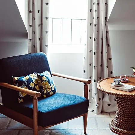 Maison Saintonge Hotell 4*