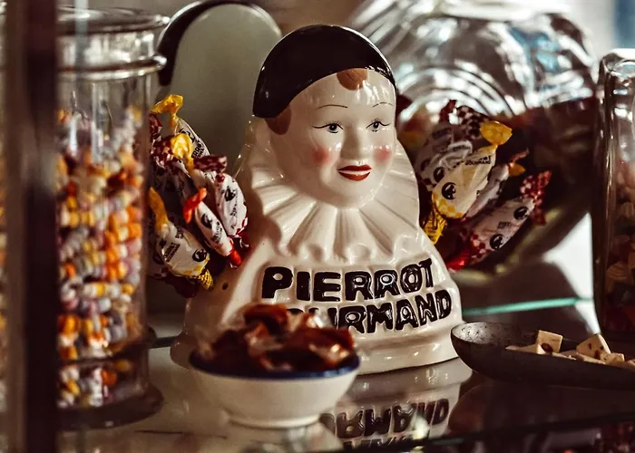 Maison Saintonge Hotel 4*