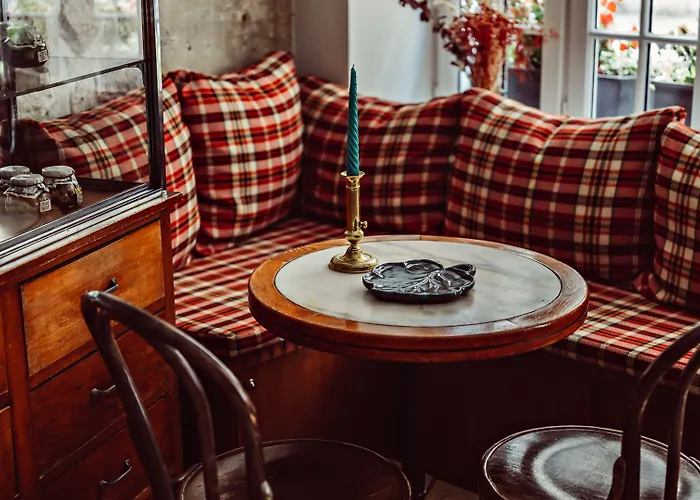 Maison Saintonge Hotel 4*