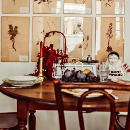 ホテル Maison Saintonge 4*