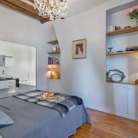 ホテル Maison Saintonge 4*